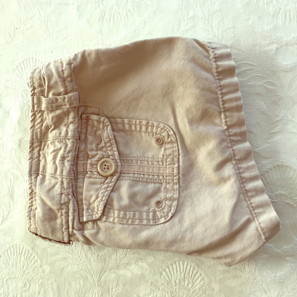 Hollister Beige/Tan Women's Casual Cargo Shorts
